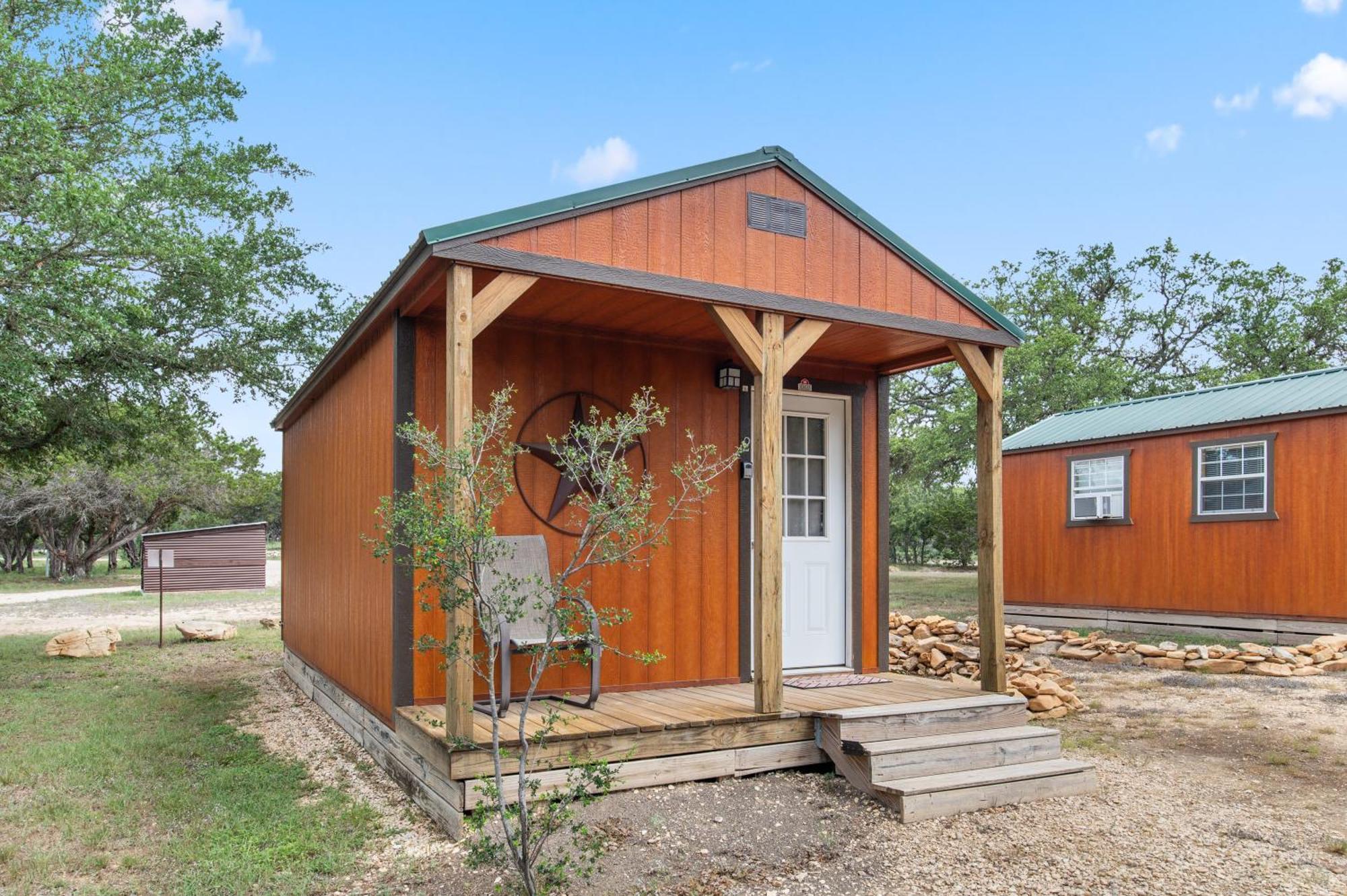 Great Heart Edwards Cabin 2 Hotel Bandera Exterior photo